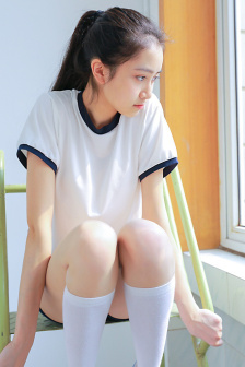 黑皮辣妹